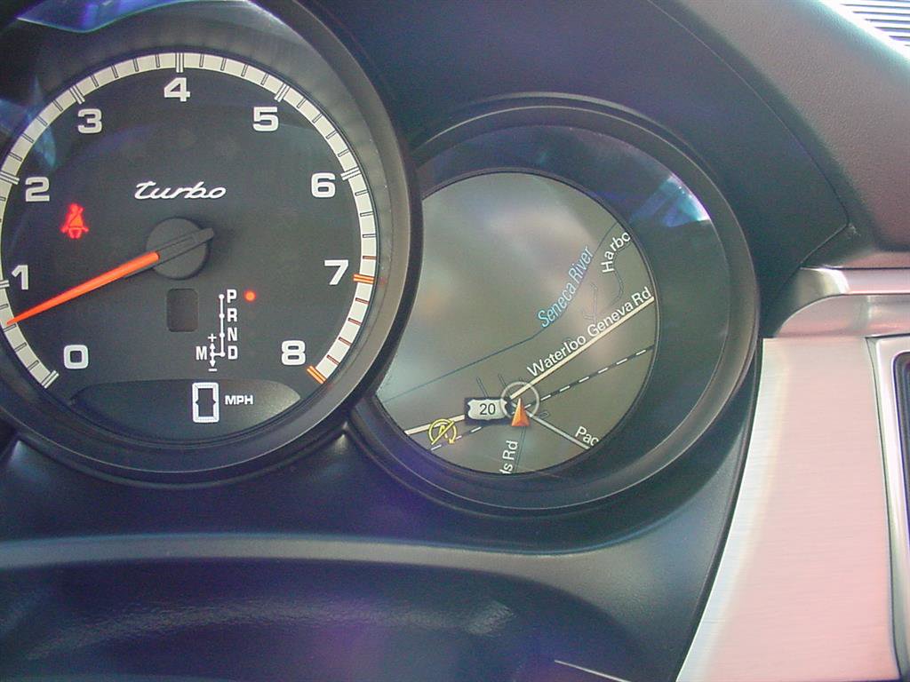 Used 2016 Porsche Macan Turbo image 26