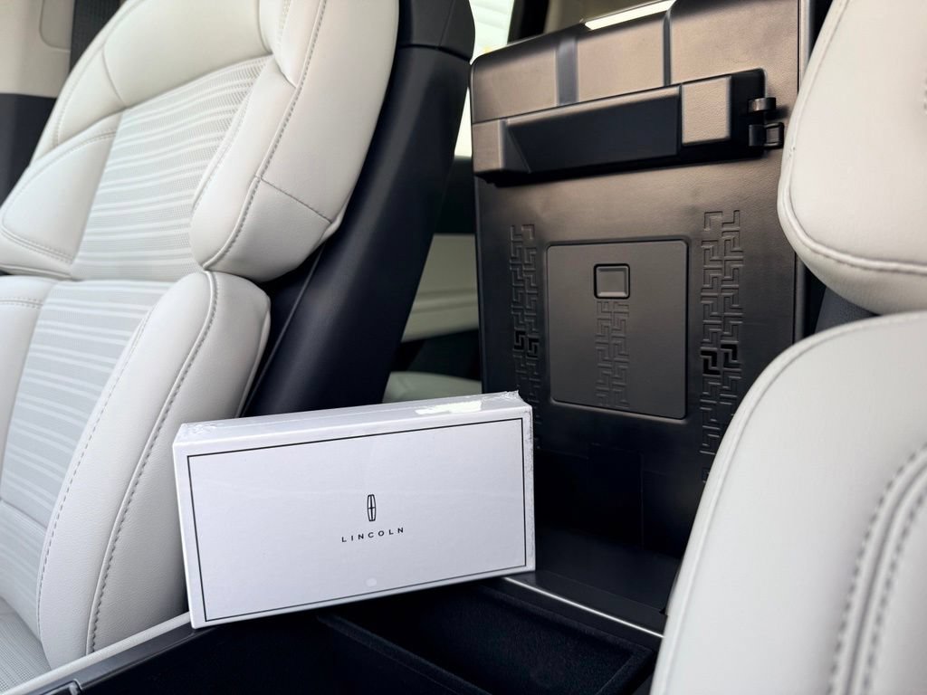 New 2026 Lincoln Nautilus Reserve AWD/4WD image 22