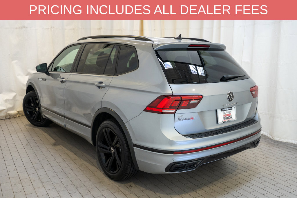 Used 2024 Volkswagen Tiguan SE R-Line AWD/4WD image 3