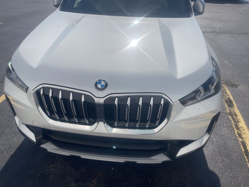 Used 2023 BMW X1 xDrive28i w/ Convenience Package AWD/4WD image 2