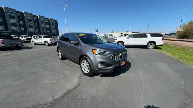 Used 2023 Ford Edge SEL w/ Convenience Package AWD/4WD image 2