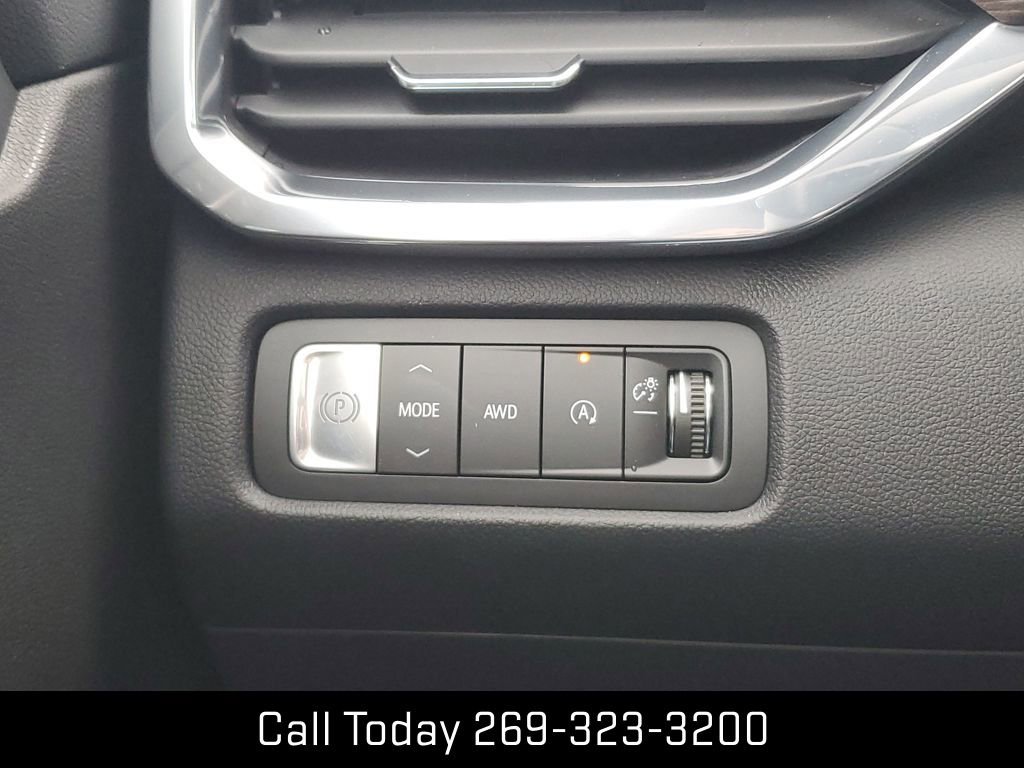 New 2026 GMC Acadia Denali w/ Super Cruise Package image 18