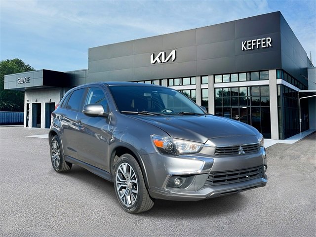 Used 2016 Mitsubishi Outlander Sport ES image 2