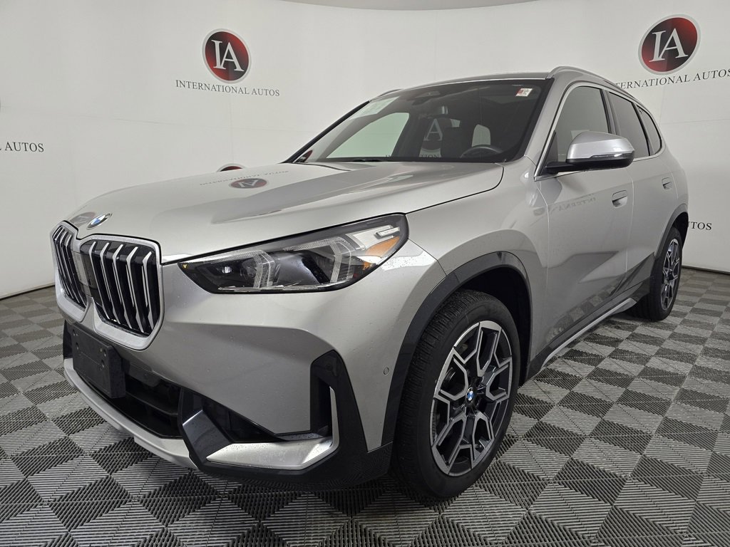 Used 2025 BMW X1 xDrive28i w/ Convenience Package image 5