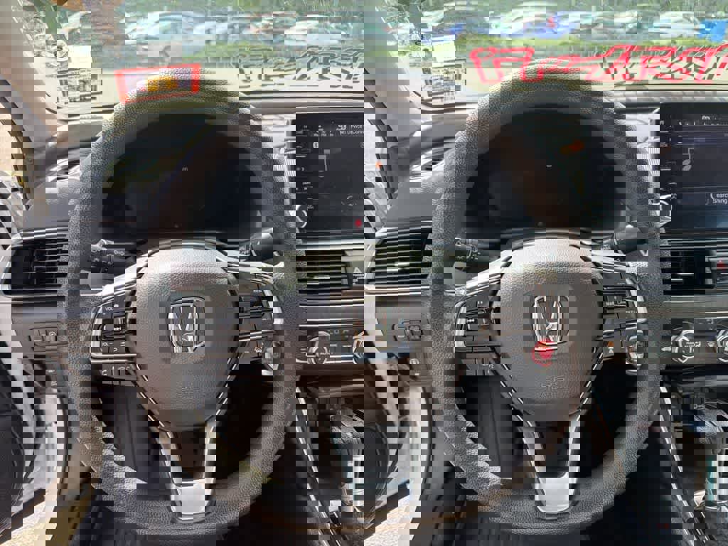 Used 2019 Honda Accord EX image 19