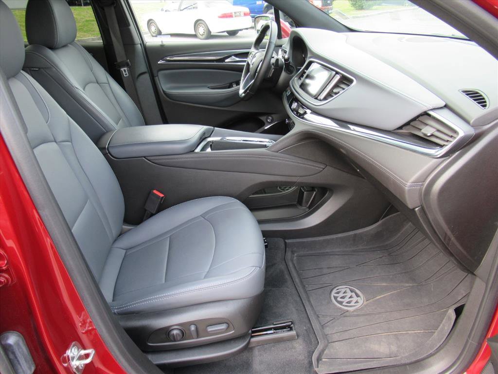 Used 2023 Buick Enclave Essence w/ Experience Buick Package image 10