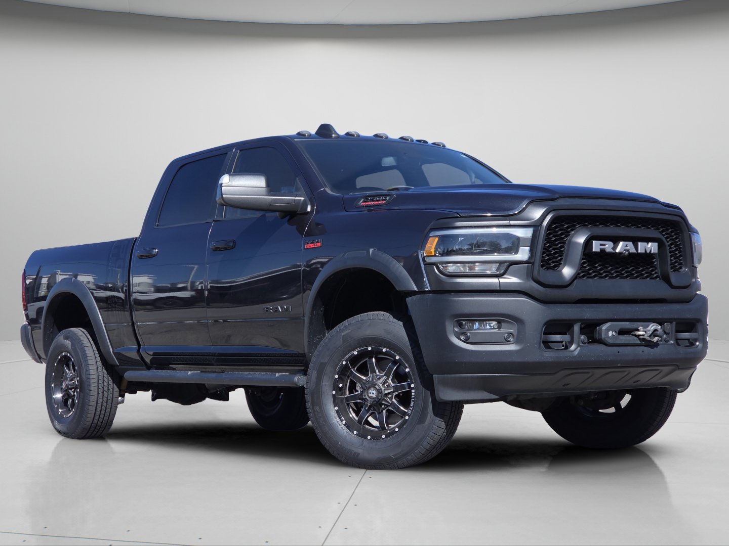 Used 2019 RAM 2500 Power Wagon AWD/4WD image 2