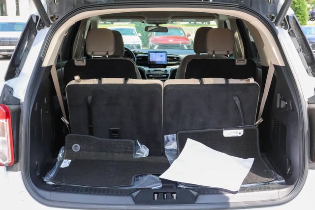 Used 2022 Ford Explorer XLT AWD/4WD image 9