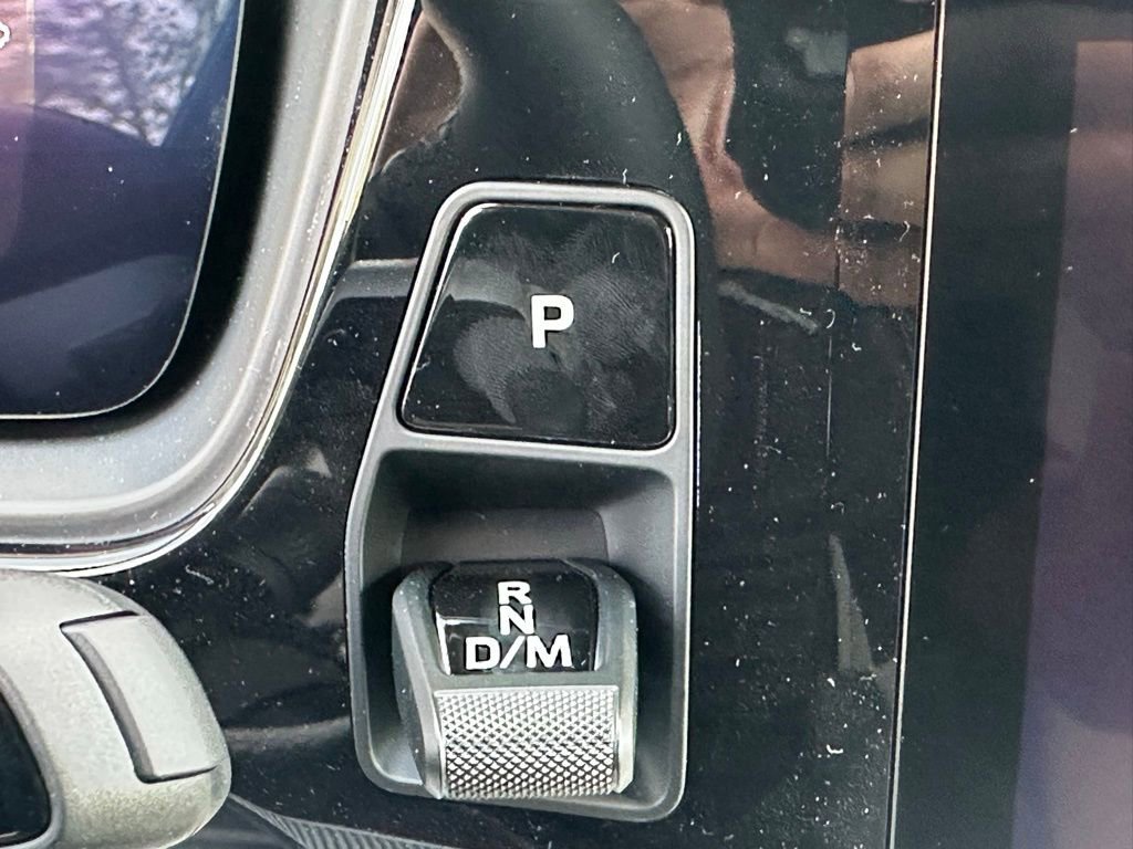 Certified 2025 Porsche Cayenne S AWD/4WD image 24