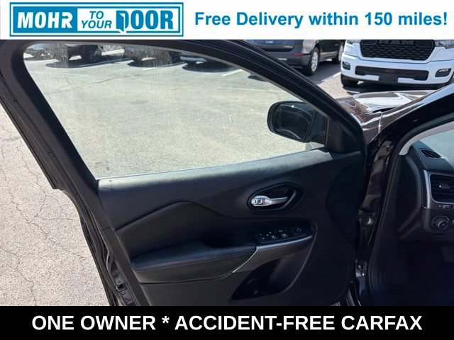 Used 2021 Jeep Cherokee Latitude Lux w/ Comfort/Convenience Group AWD/4WD image 12