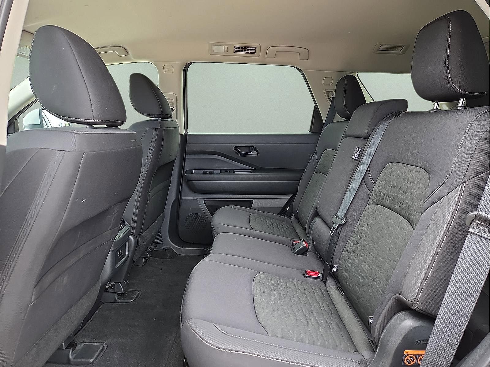 Used 2025 Nissan Pathfinder SV FWD image 10