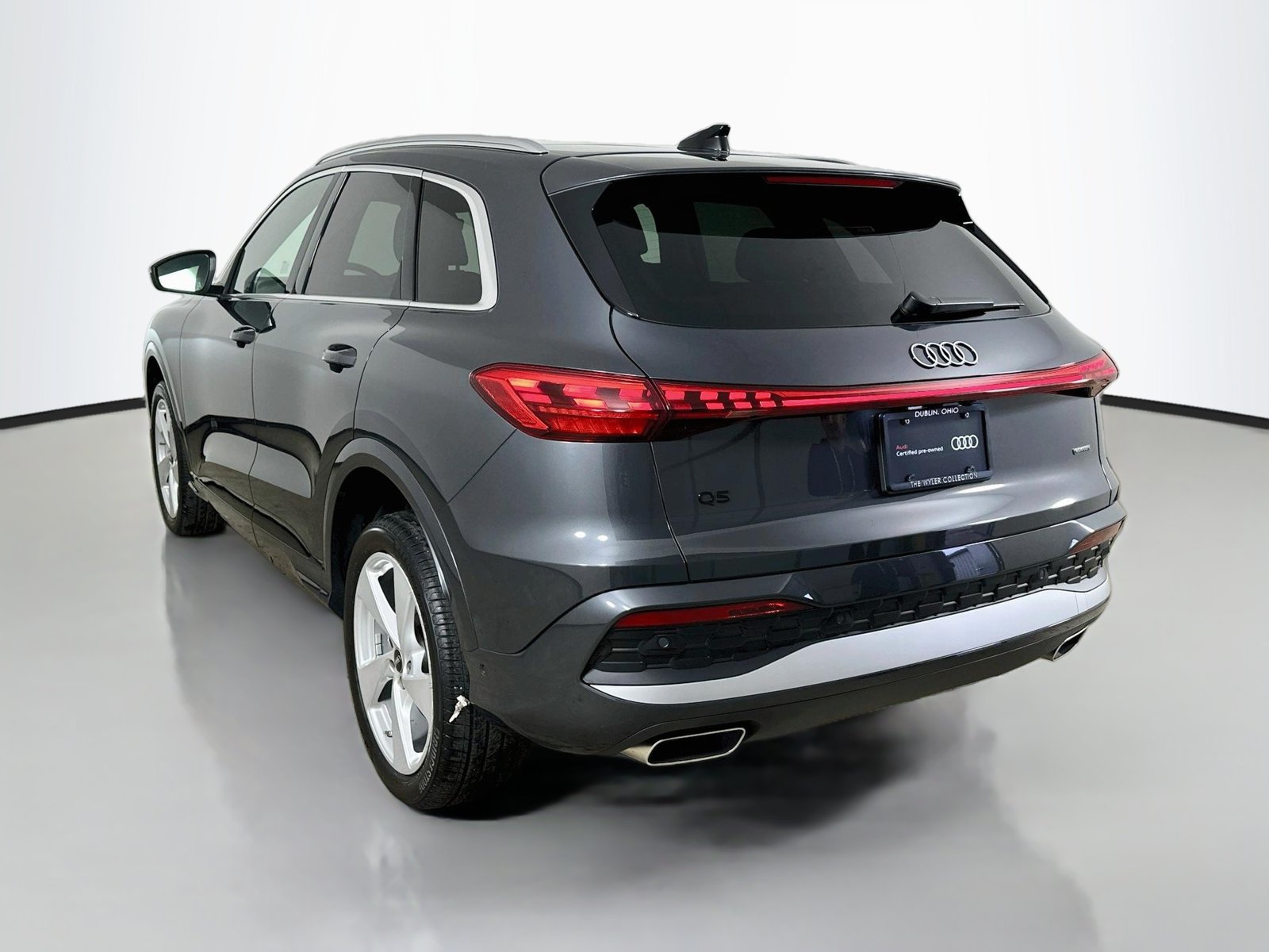 Certified 2025 Audi Q5 Premium w/ Premium Plus AWD/4WD image 7