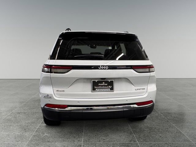 Used 2024 Jeep Grand Cherokee Limited AWD/4WD image 23