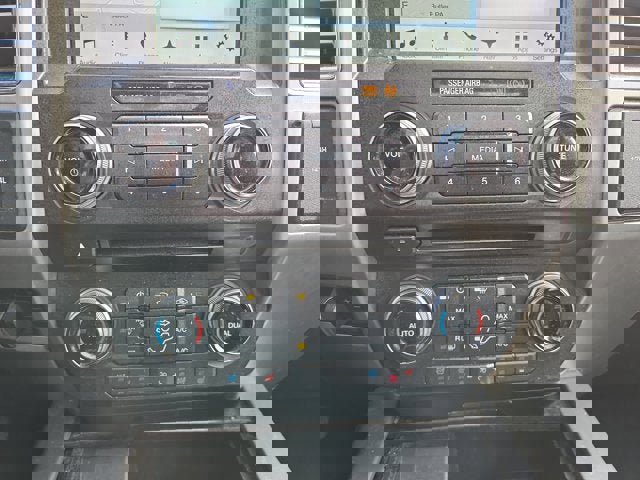 Used 2017 Ford F250 Platinum w/ Platinum Ultimate Package image 18