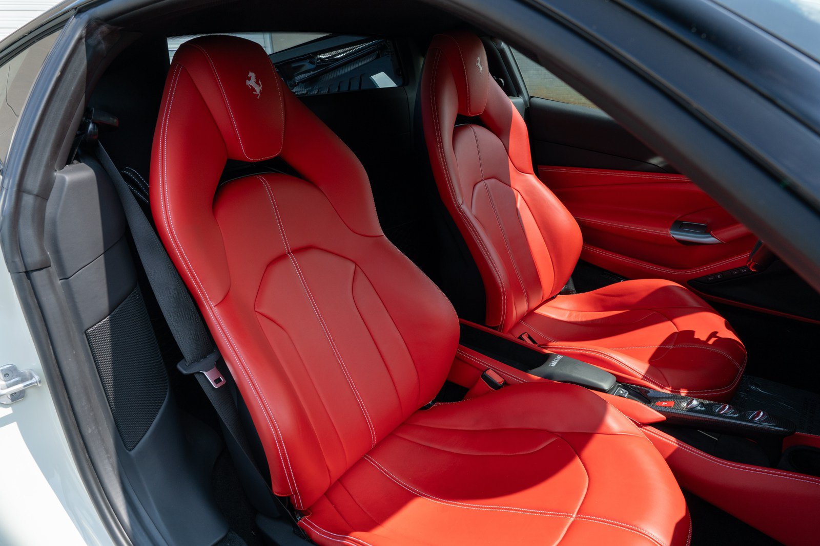 Used 2022 Ferrari F8 Tributo RWD image 46