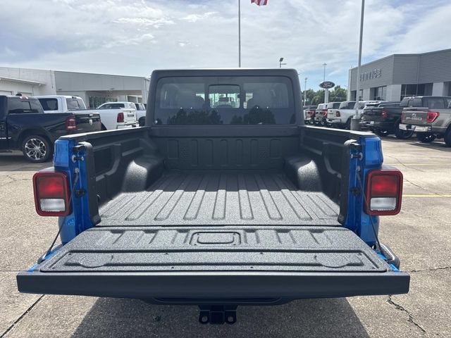 New 2026 Jeep Gladiator Sport AWD/4WD image 10