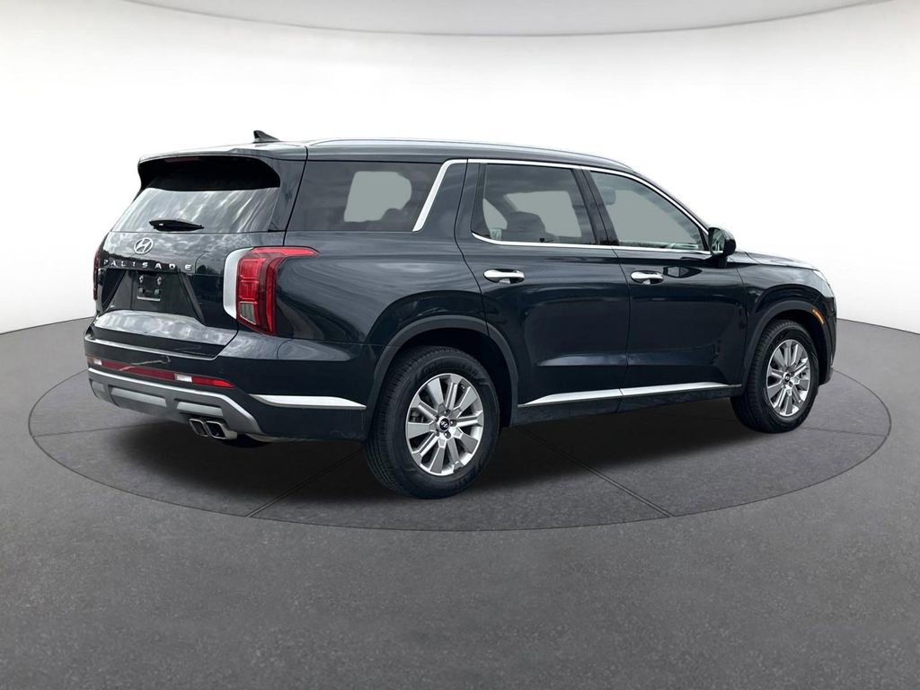 Used 2024 Hyundai Palisade SEL FWD image 6