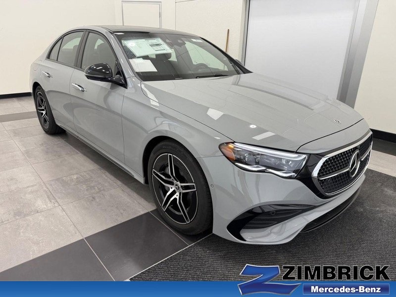 New 2026 Mercedes-Benz E 450 4MATIC Sedan image 1