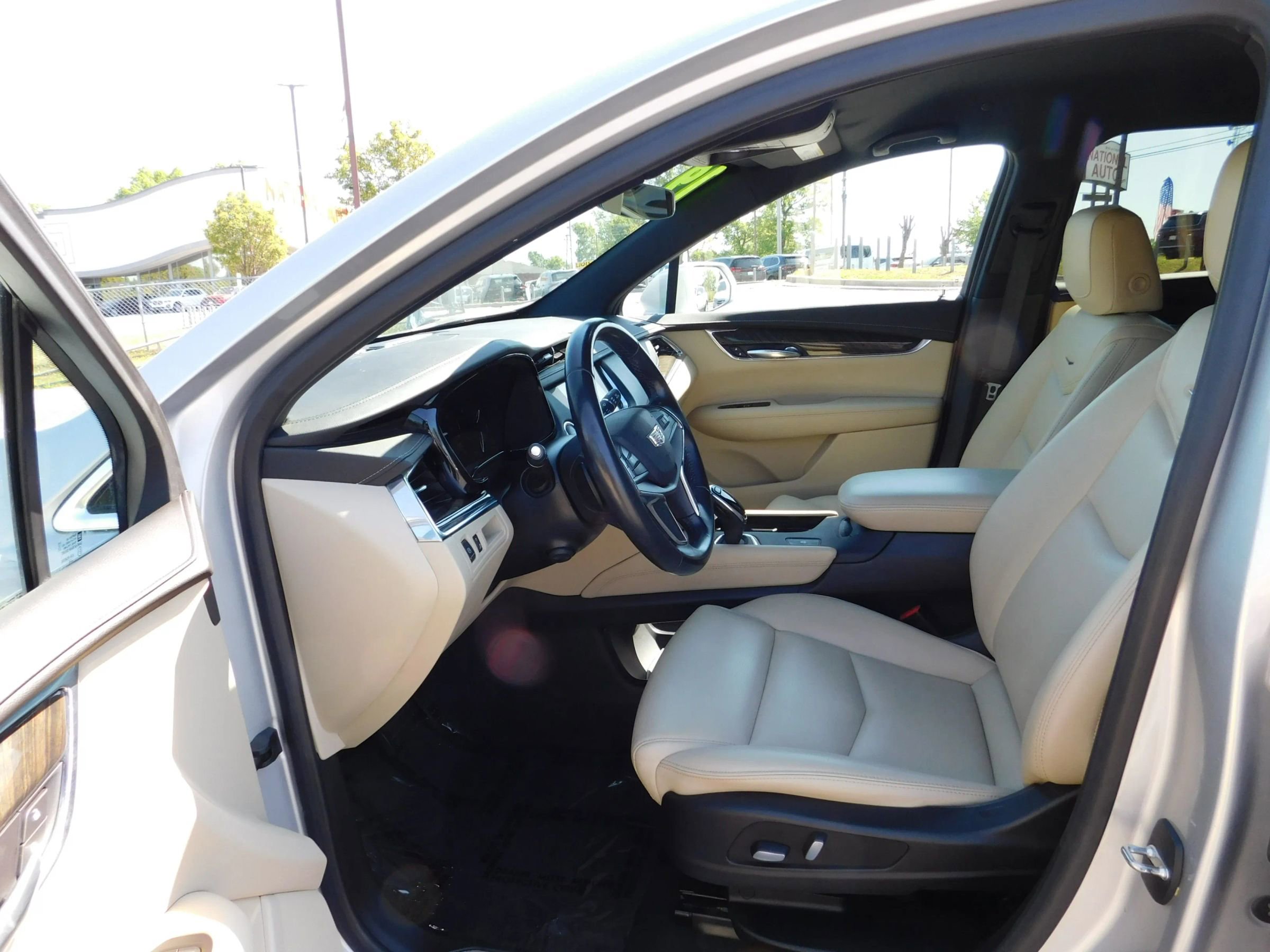 Used 2019 Cadillac XT5 FWD image 17