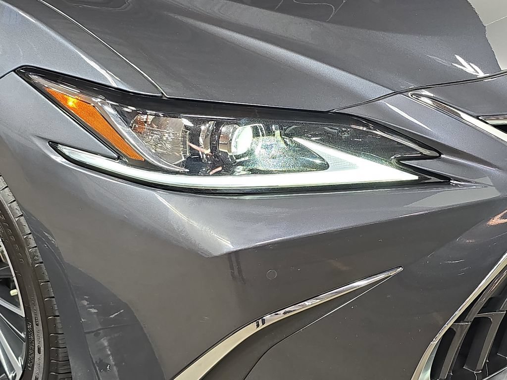 Used 2025 Lexus ES 350 w/ Premium Package FWD image 12