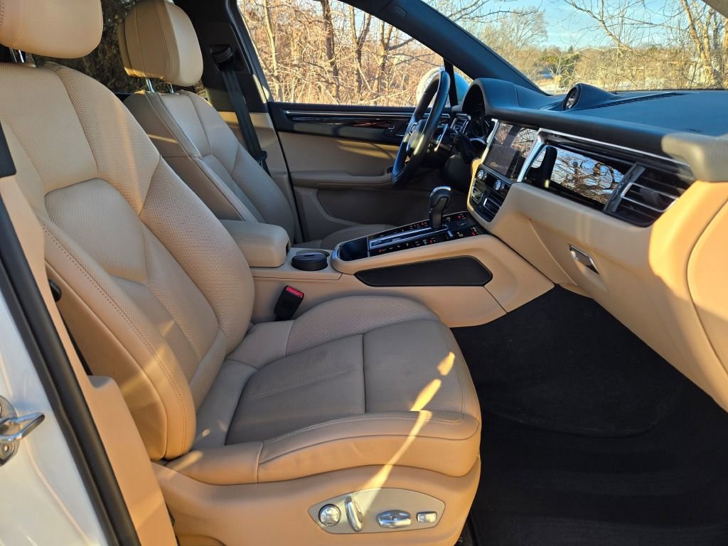 Certified 2022 Porsche Macan S image 37