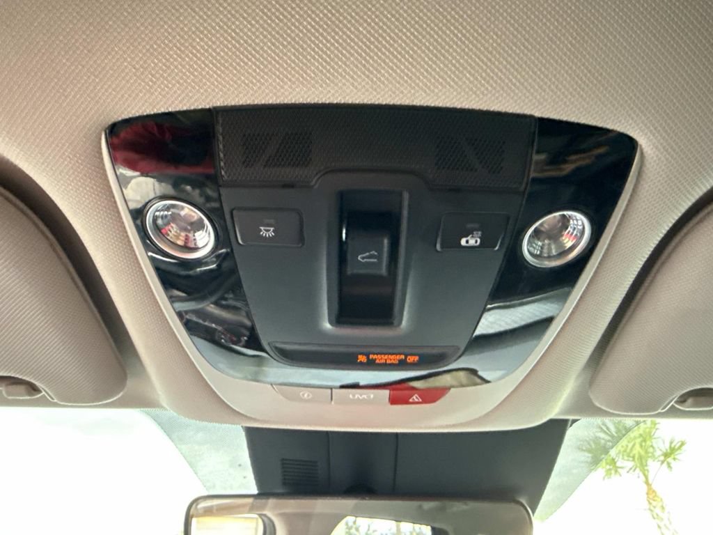 Used 2022 Kia Sorento S w/ Panoramic Sunroof Package FWD image 45