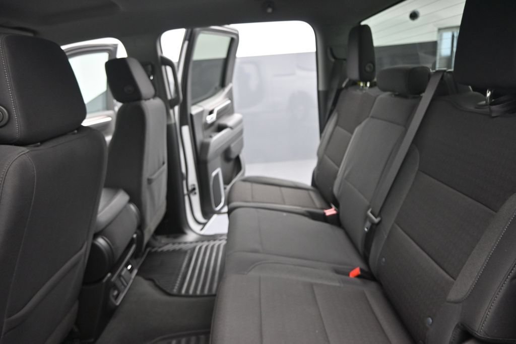 Used 2026 Chevrolet Silverado 1500 RST AWD/4WD image 16