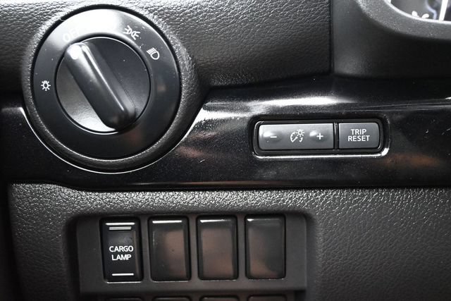 Used 2022 Nissan Titan SV AWD/4WD image 27