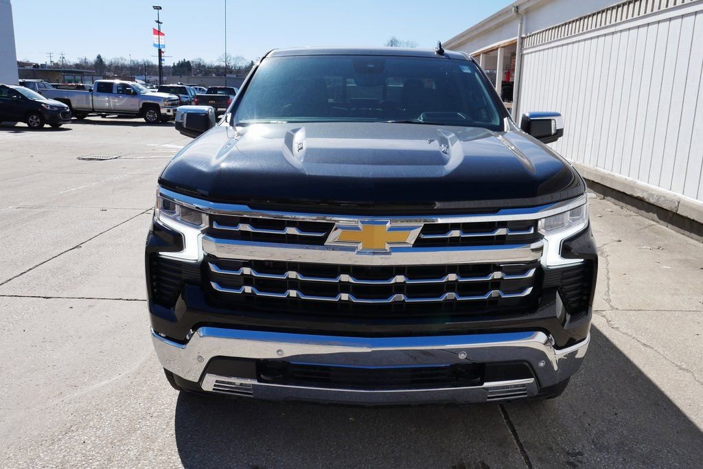 New 2026 Chevrolet Silverado 1500 LTZ w/ LTZ Premium Package image 3