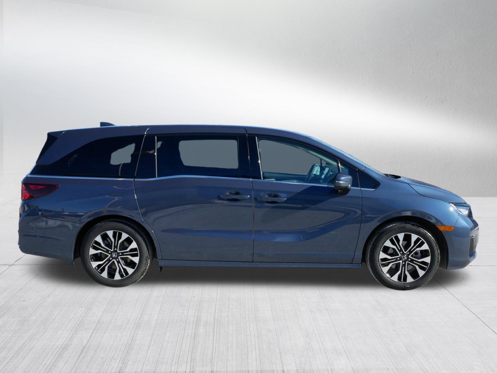 Certified 2026 Honda Odyssey Elite image 8