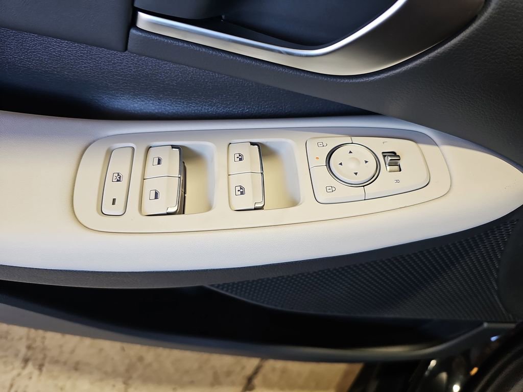 New 2026 Hyundai Sonata SEL FWD image 29