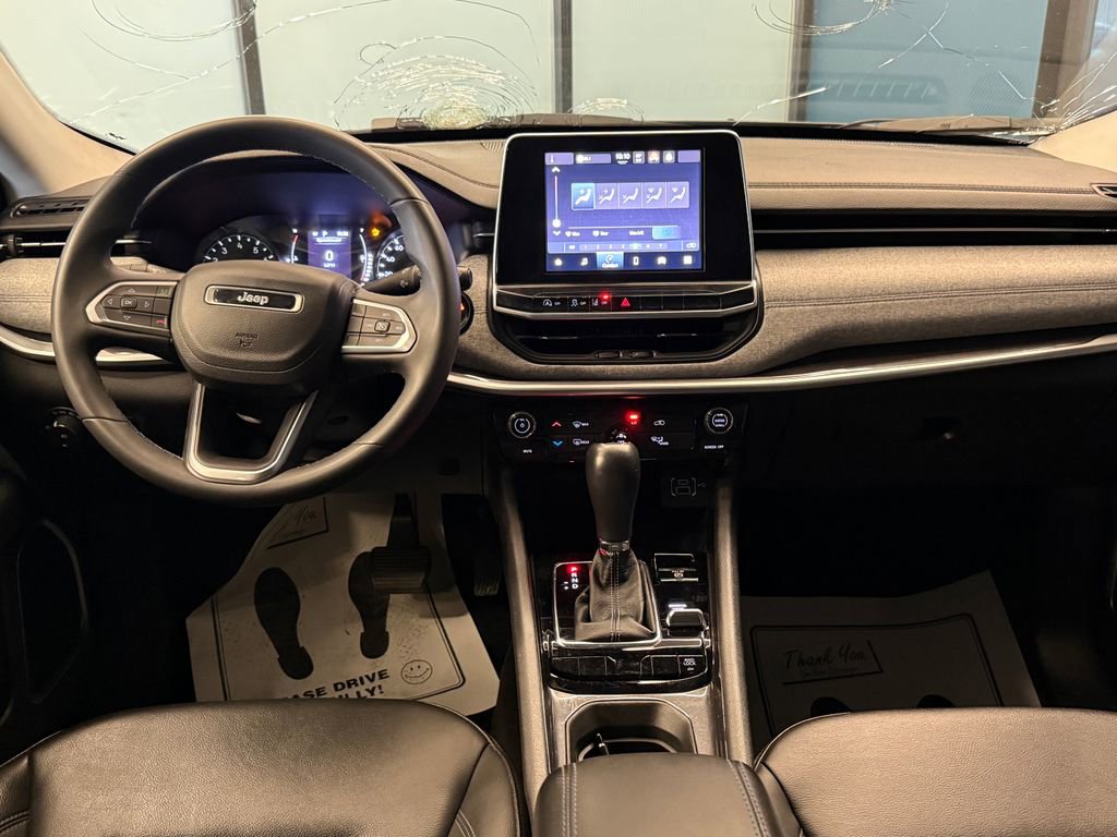 Used 2022 Jeep Compass Latitude AWD/4WD image 9
