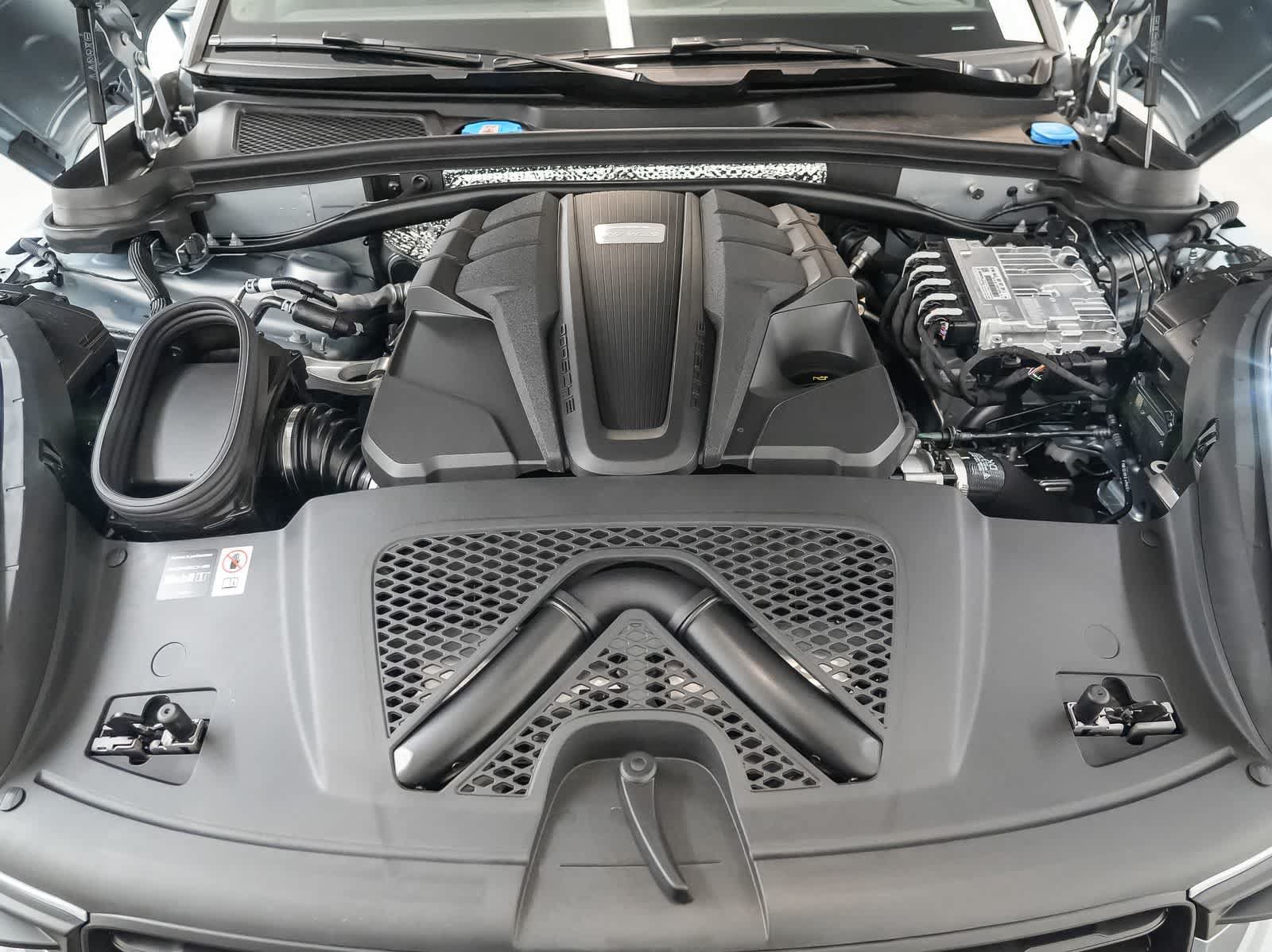 New 2026 Porsche Macan S AWD/4WD image 32