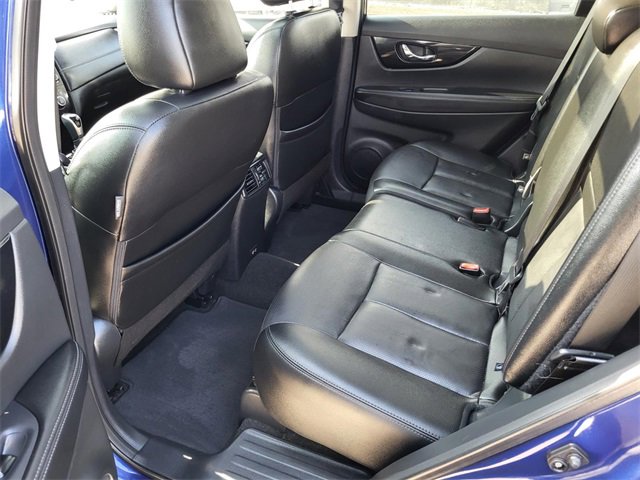 Used 2019 Nissan Rogue SL w/ Premium Package image 17