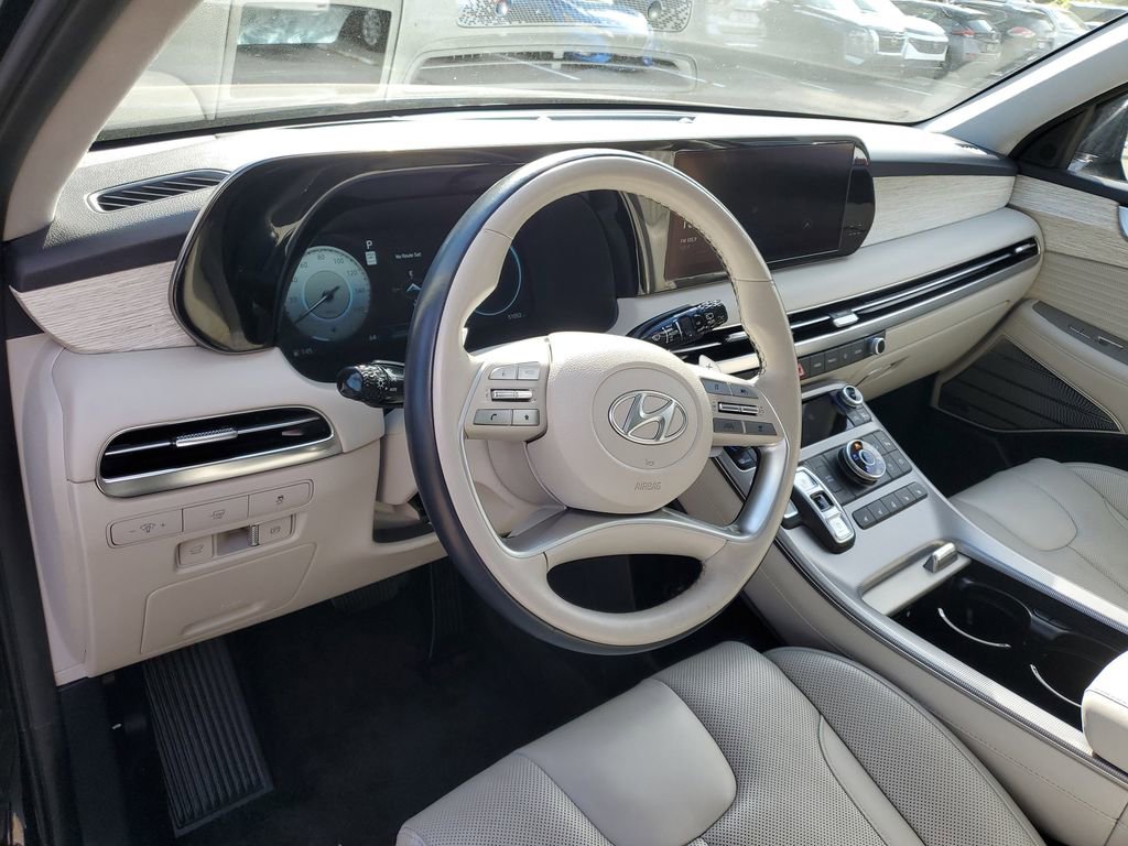 Used 2024 Hyundai Palisade Calligraphy image 13