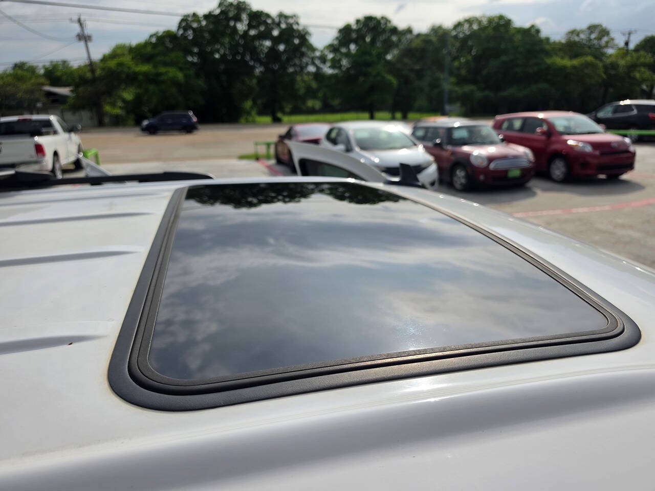 Used 2012 Chevrolet Suburban LT AWD/4WD image 31