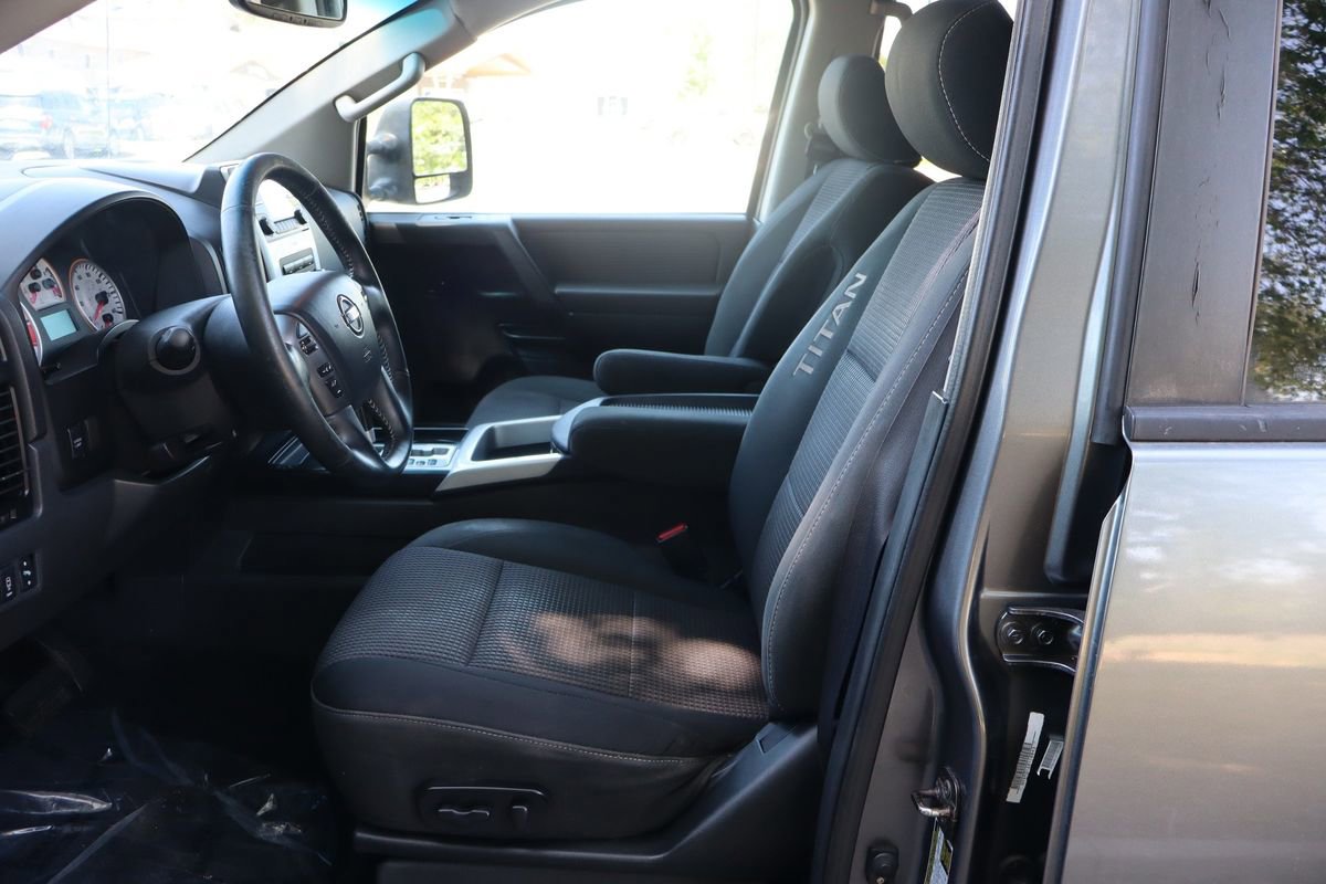 Used 2013 Nissan Titan PRO-4X w/ Pro-4x Premium Utility Pkg AWD/4WD image 19