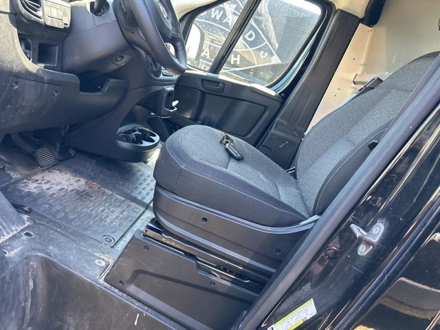 Used 2023 RAM ProMaster 2500 w/ Black Appearance Package FWD image 18