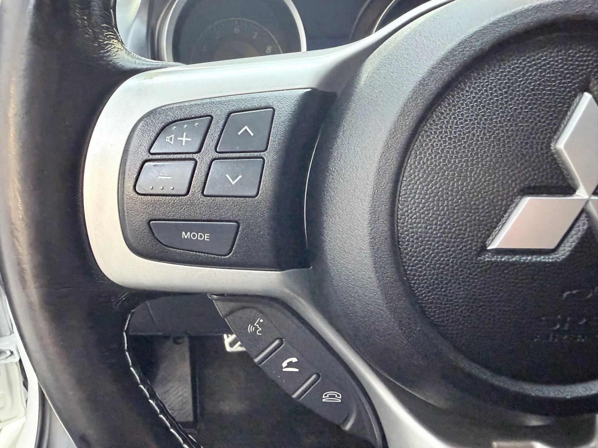 Used 2011 Mitsubishi Lancer Evolution GSR image 13