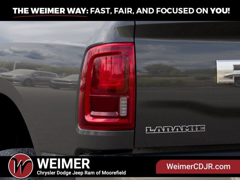 New 2026 RAM 2500 Laramie AWD/4WD image 9