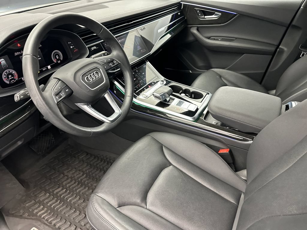 Used 2023 Audi Q7 3.0T Prestige w/ Prestige Package AWD/4WD image 9