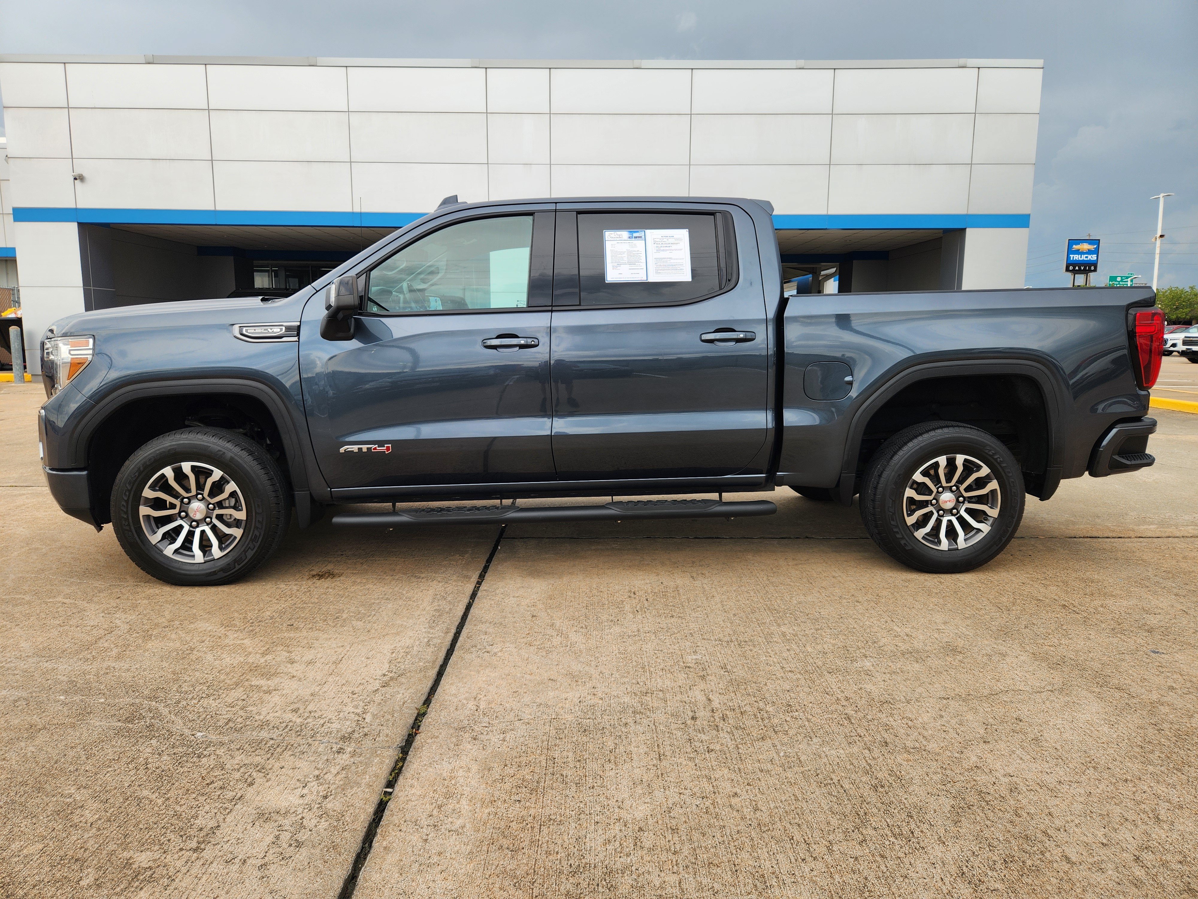 Certified 2020 GMC Sierra 1500 AT4 w/ Driver Alert Package II AWD/4WD image 5