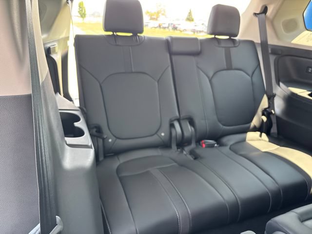 Certified 2025 Honda Pilot Touring image 25