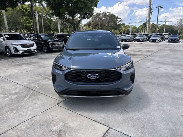 Used 2025 Ford Escape ST-Line FWD image 18