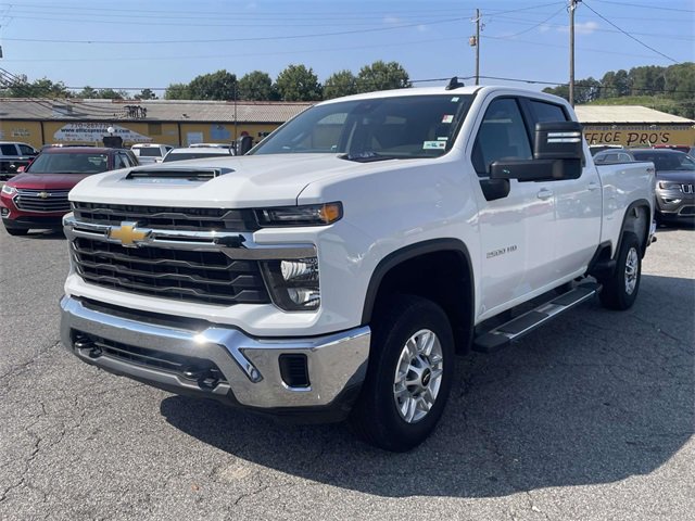 Used 2024 Chevrolet Silverado 2500 LT image 9