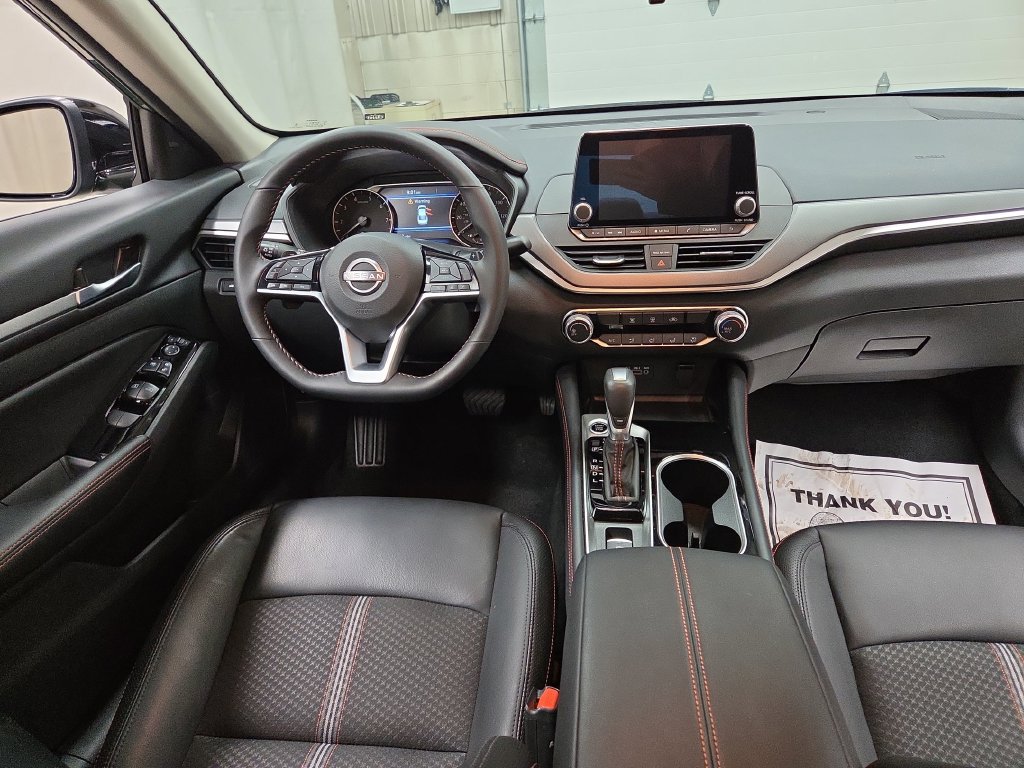 Used 2025 Nissan Altima 2.5 SR AWD/4WD image 12