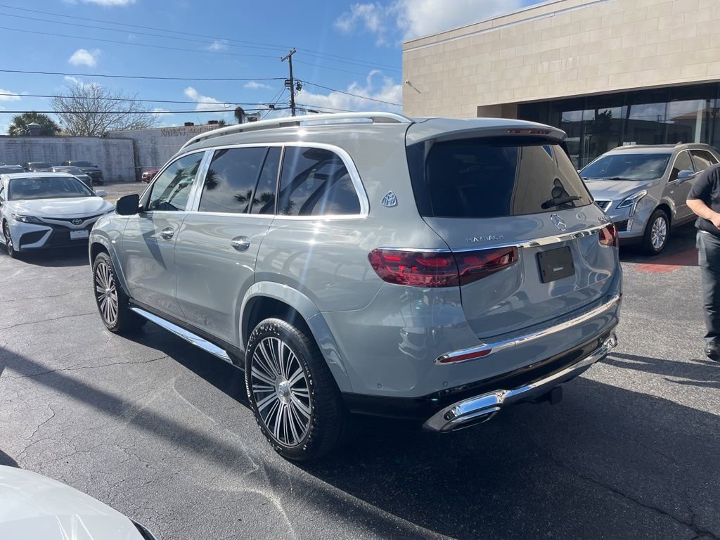 Used 2024 Mercedes-Benz Maybach GLS 600 4MATIC image 2