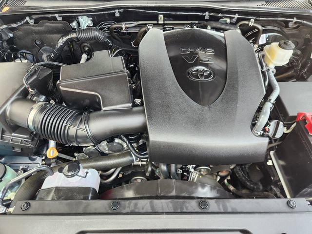 Used 2022 Toyota Tacoma SR5 RWD image 33
