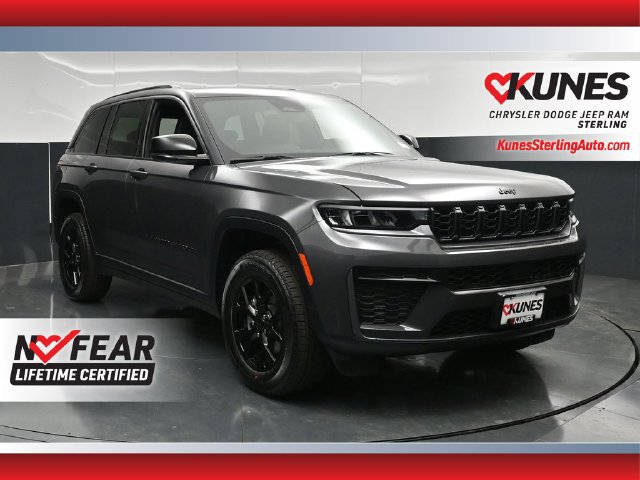 New 2026 Jeep Grand Cherokee Altitude AWD/4WD image 1