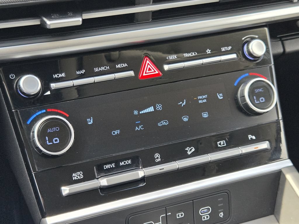 Used 2026 Hyundai Santa Fe SEL FWD image 19